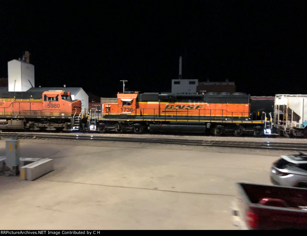 BNSF 1736